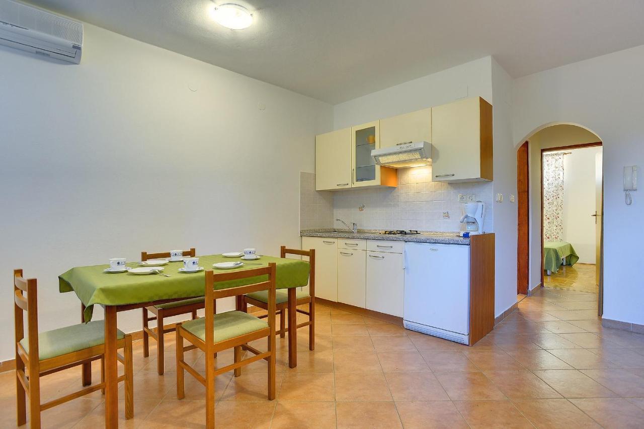 Apartments Ulika Медулин Екстериор снимка